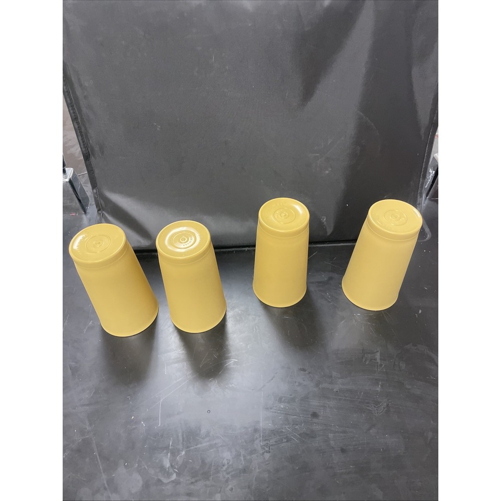 VINTAGE Tupperware 8oz Yellow Drinking Glasses 1320 Tumbler Cups Lot of 4